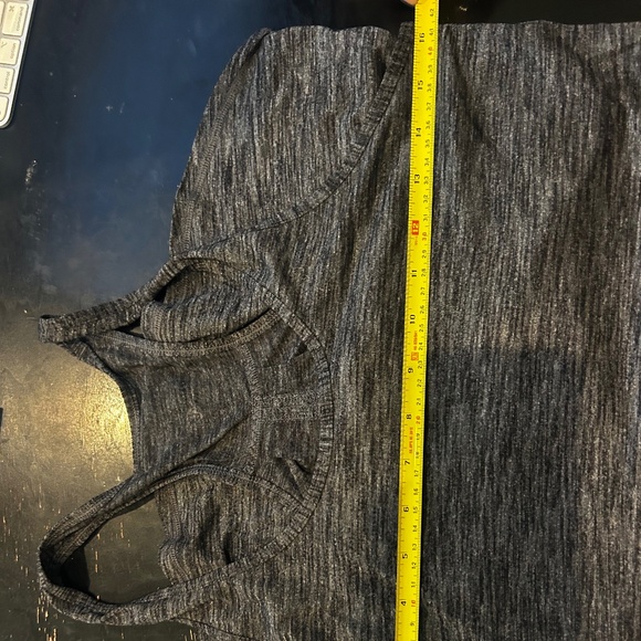 Lululemon Salute the Sun Singlet II - Gray size 8 - Picture 5 of 5